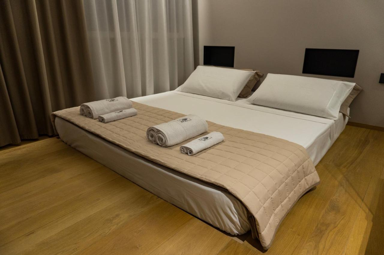 Zoe Luxury Suites Catania Esterno foto